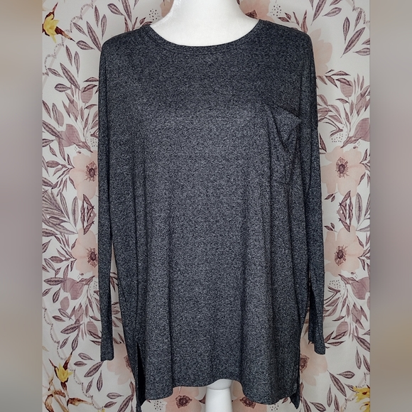 Abercrombie & Fitch Tops - Abercrombie ¾ Sleeve Shirt